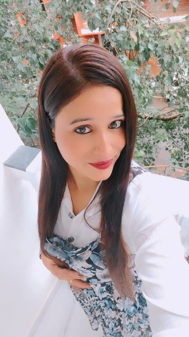 Rosy Shina - Mature Escort Chakrata Road